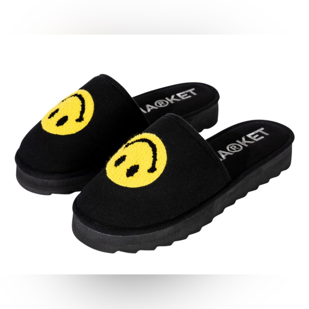 NIB Market Smiley Upside Down Hotel Slippers in Black